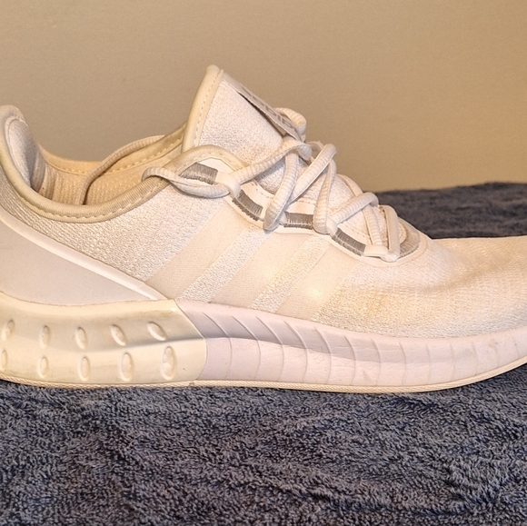 Adidas Women's Boost Sneakers Off-white size 9 - Picture 13 of 16